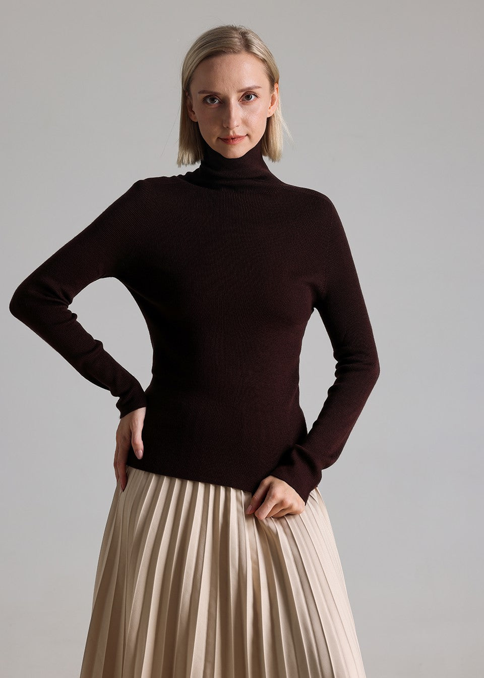 MANQUEEN M6601 Women's 100% Merino Wool Turtleneck Pullover Sweaters - Dark Coffee