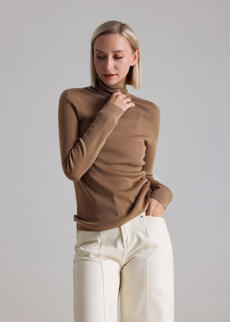 MANQUEEN M6601 Women's 100% Merino Wool Turtleneck Pullover Sweaters - Khaki