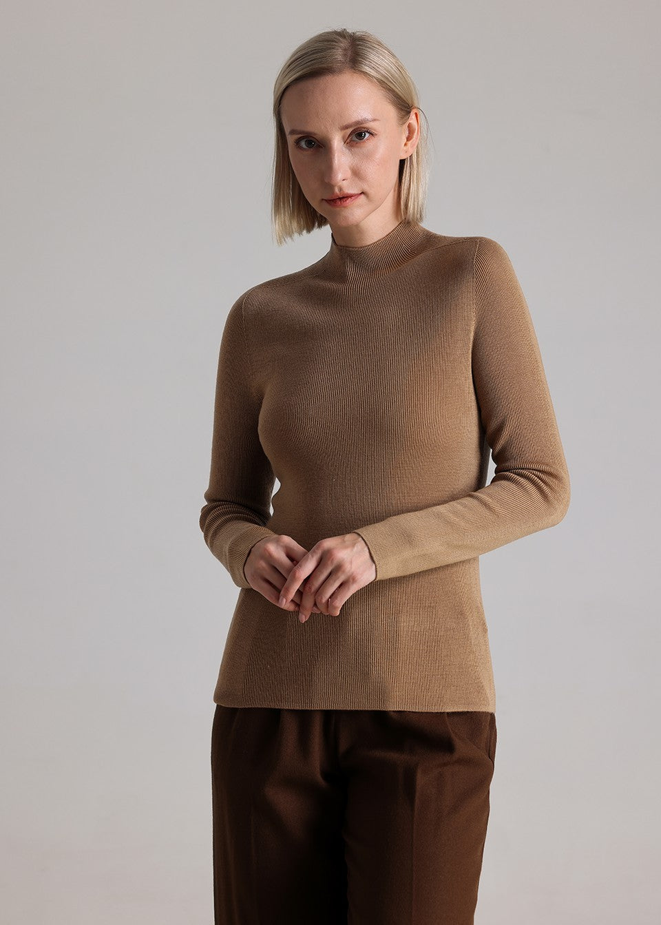 MANQUEEN M6602 Women's 100% Merino Wool Mock Neck Pullover Sweaters - Khaki