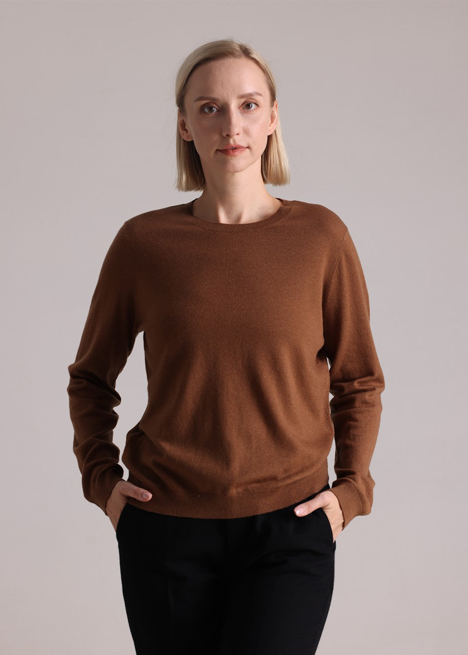 MANQUEEN M8828 Women's 100% Merino Wool Round Neck Pullover Sweaters - Mocha Brown