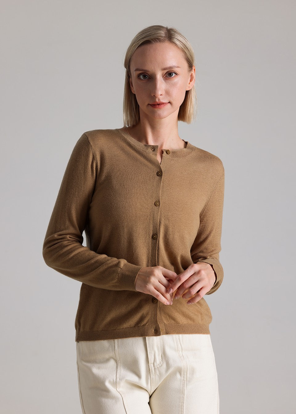 MANQUEEN M8830 Women's 100% Merino Wool Round Neck Cardigan Sweaters - Khaki