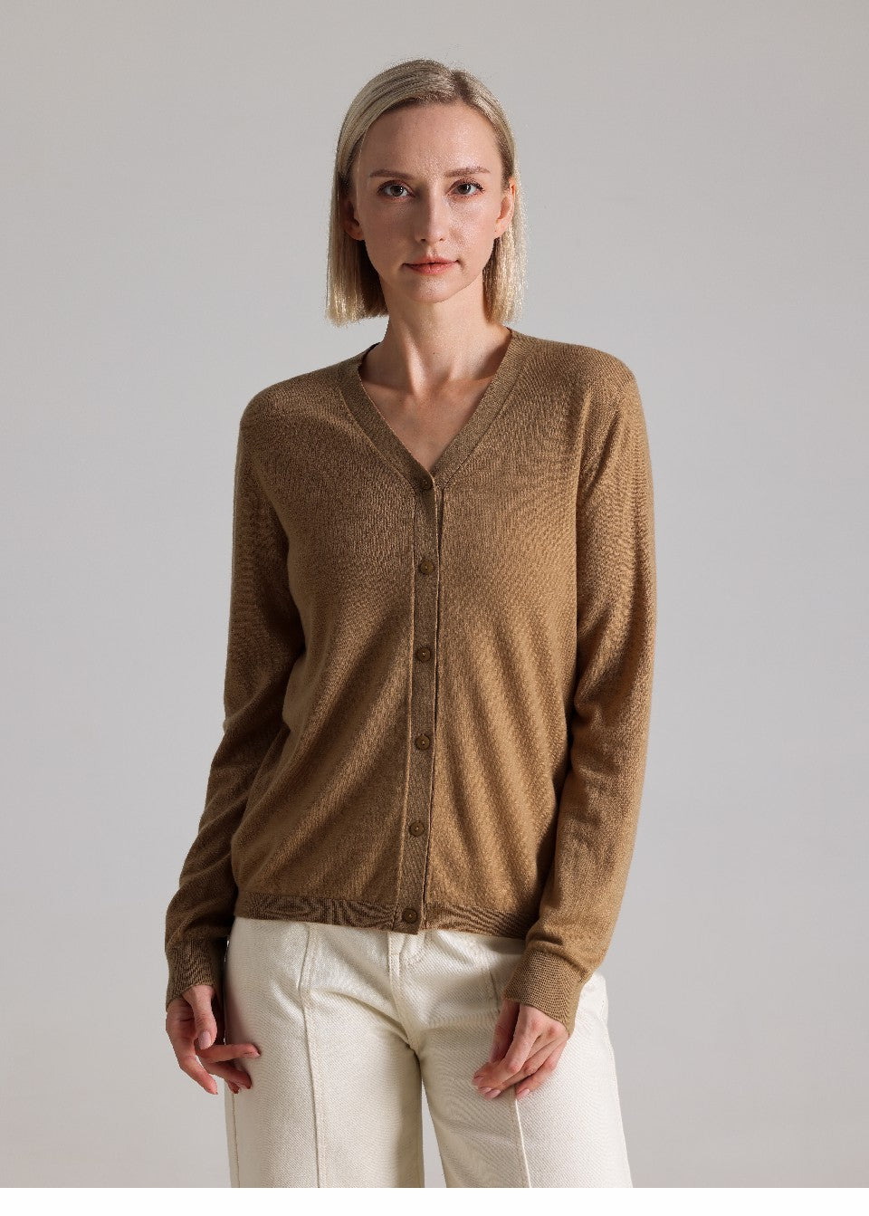 MANQUEEN M8831 Women's 100% Merino Wool V-Neck Cardigan Sweaters - Khaki